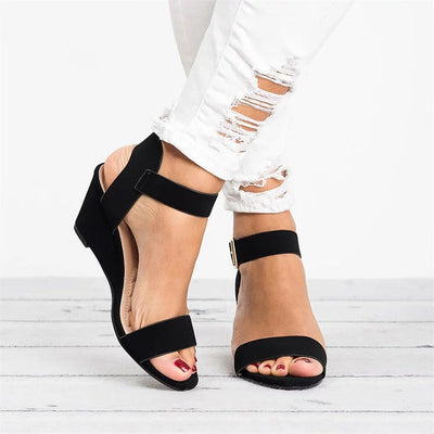 Sandalias Johanna de Tacón Ancho con Tira al Tobillo