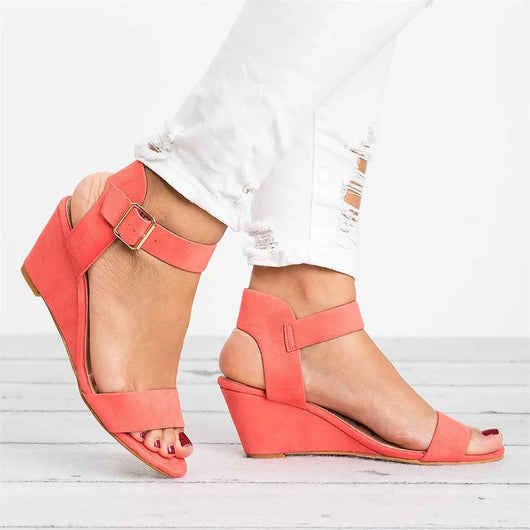 Sandalias Johanna de Tacón Ancho con Tira al Tobillo
