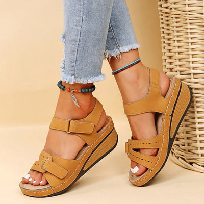 Sandalias de Plataforma Kathrin Ortopédicas con Tiras