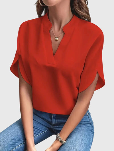 Beatrix | Camisa Suave y Elegante de Cuello en V