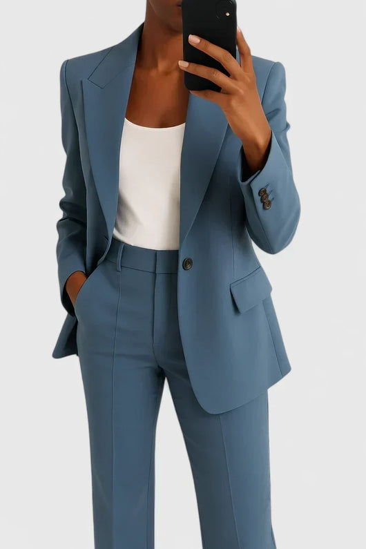 Conjunto Yvonne de Blazer y Pantalón Entallado