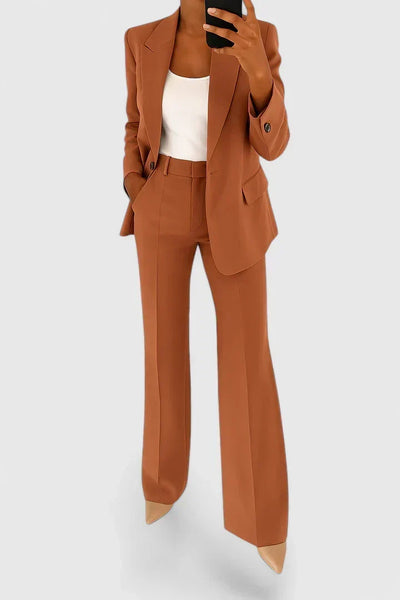 Conjunto Yvonne de Blazer y Pantalón Entallado