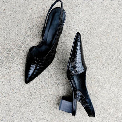 Zapatos Bettina de Punta Fina con Tacón Ancho