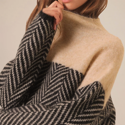 Jersey Michaela de Cuello Alto Oversize