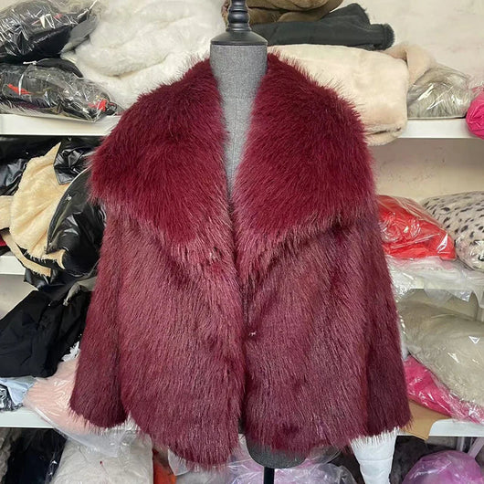 Chaqueta Doris Corta de Pelo Sintético para Invierno