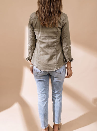 Chaqueta Vaquera Annika con Cuello Camisero y Bolsillos de Pecho