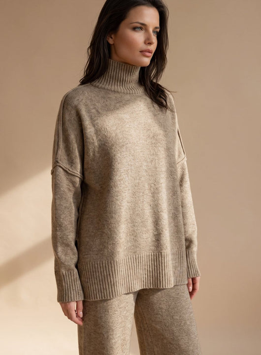 Conjunto Sophie de Punto Oversize con Cuello Alto y Pantalón Ancho