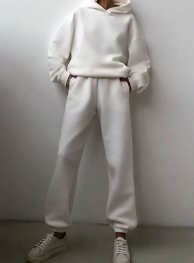 Conjunto Amelie de Sudadera con Capucha y Jogger Oversize