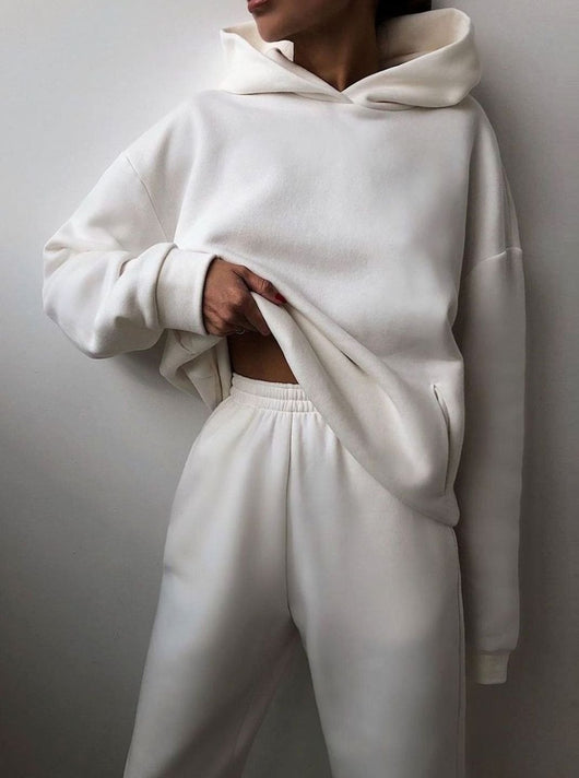 Conjunto Amelie de Sudadera con Capucha y Jogger Oversize