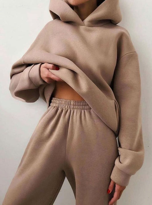 Conjunto Amelie de Sudadera con Capucha y Jogger Oversize