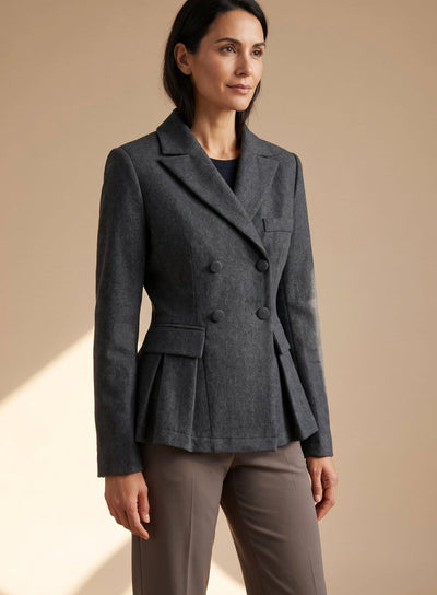 Blazer Greta Entallado con Peplum y Doble Botonadura