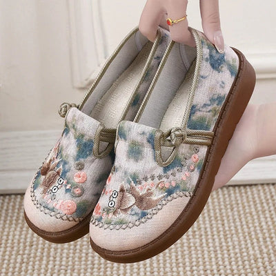 Mocasines Marie con Bordado Floral y Abalorios