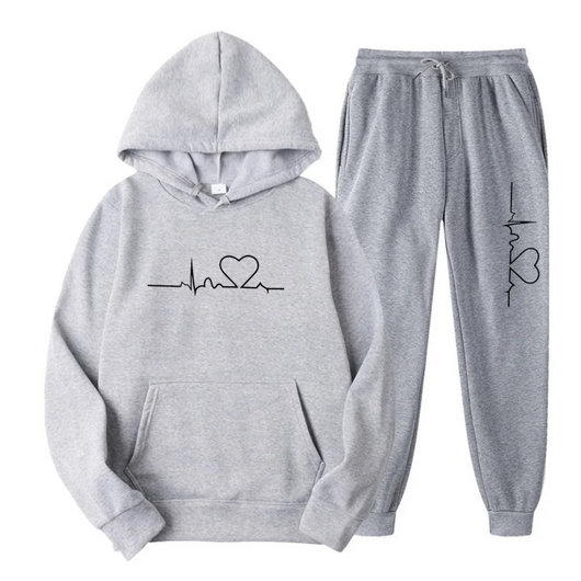 Conjunto Edith de Sudadera y Jogger con Estampado de Corazón