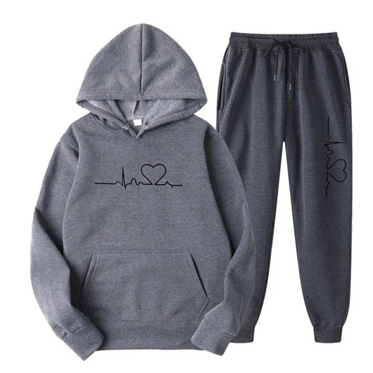 Conjunto Edith de Sudadera y Jogger con Estampado de Corazón
