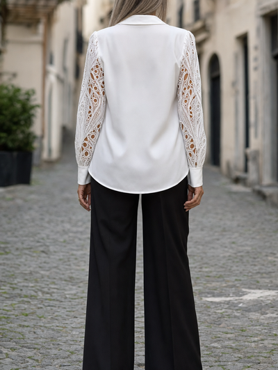 Blusa Hollis con Paneles de Encaje