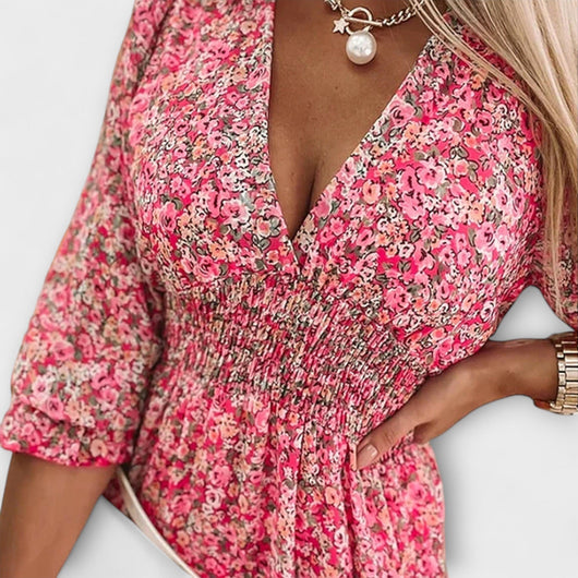 Vestido Mini Fruncido Floral – Vestido Casual | Elara