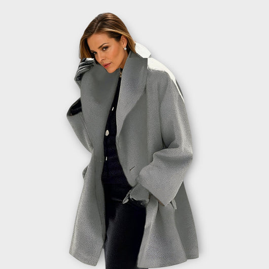 Abrigo de Invierno Julia Oversized de Diseño Moderno