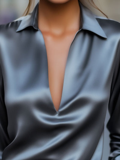 Blusa Jessica de Satén con Cuello de Pico