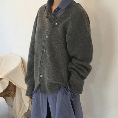 Cárdigan Nora Oversize con Botonadura Asimétrica