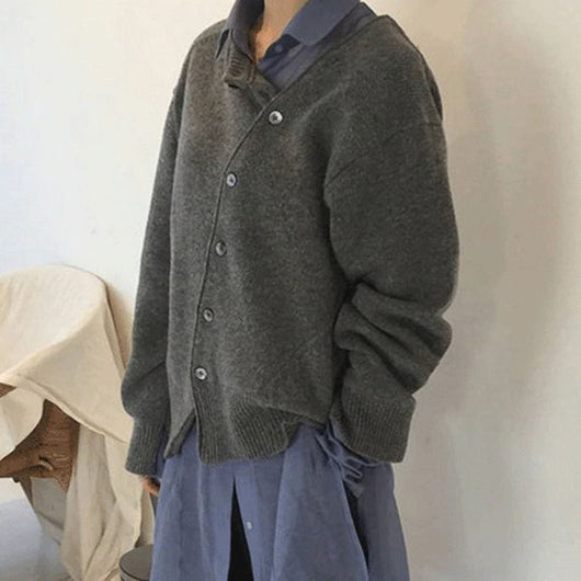 Cárdigan Nora Oversize con Botonadura Asimétrica