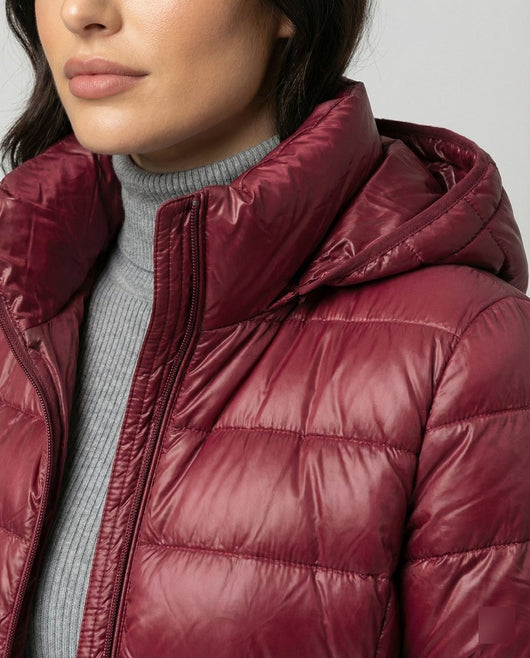 Chaqueta Annika de Plumón Ultraligera con Capucha y Corte Slim