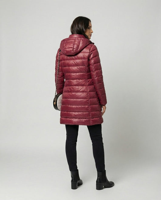 Chaqueta Annika de Plumón Ultraligera con Capucha y Corte Slim