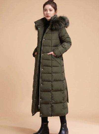 Abrigo Acolchado Largo Emilia con Capucha de Pelo