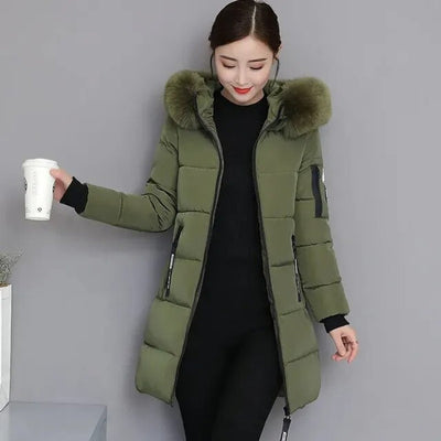 Parka Clara Larga con Capucha y Ribete de Pelo Sintético