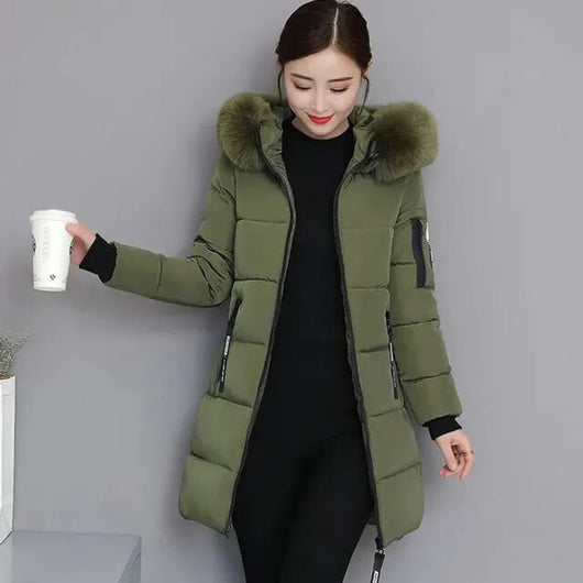 Parka Clara Larga con Capucha y Ribete de Pelo Sintético