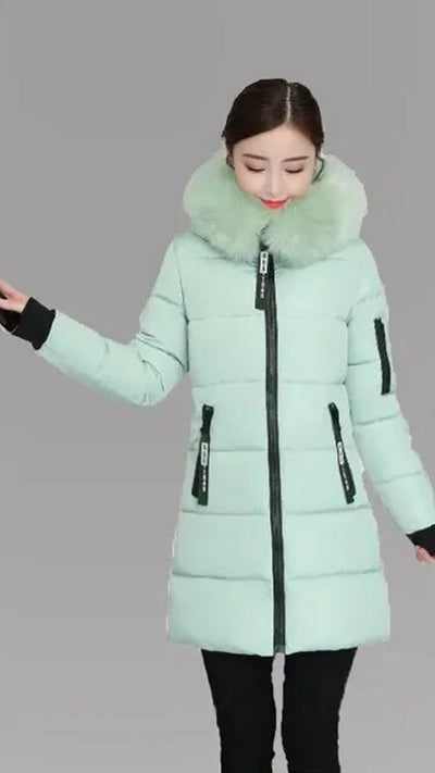 Parka Clara Larga con Capucha y Ribete de Pelo Sintético